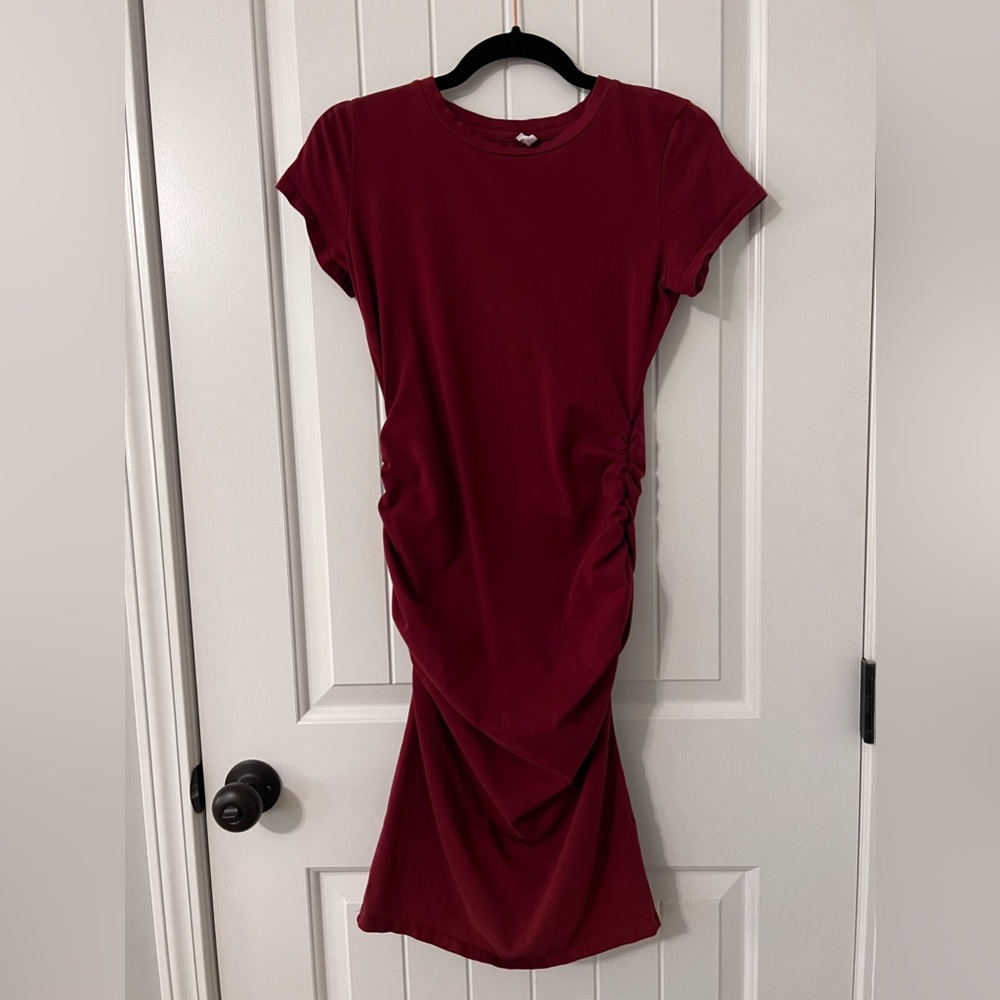 Ruched knee length T-Shirt dress, Burgundy, Medium